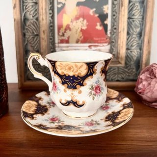 Taza y plato porcelana Rosina Queen’s