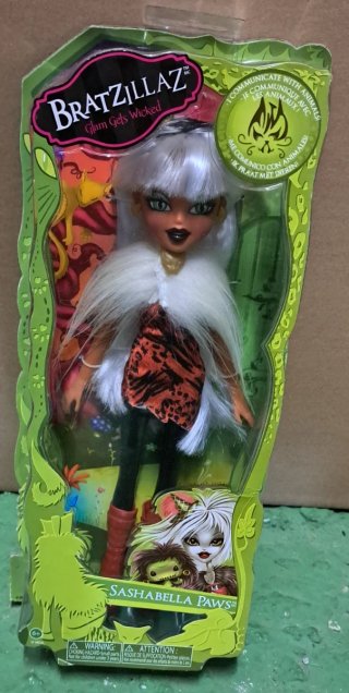 Muñeca Bratzillaz Sashabella Paws