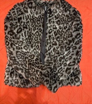 Chaqueta de pelo estampado animal