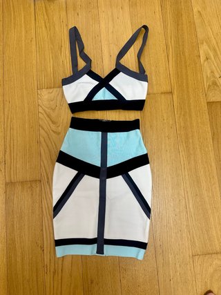 Conjunto de top y falda