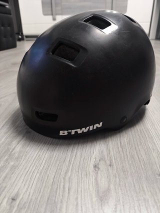 Casco para Patin, bicicleta patines marca  B'TWIN