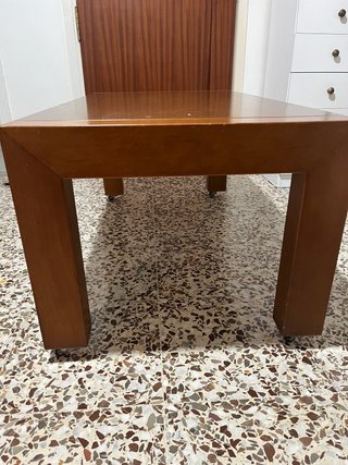 Mesa de Madera con Ruedas