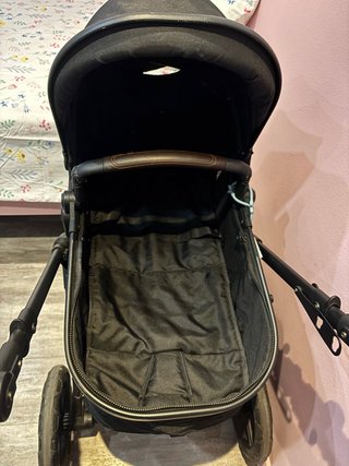 Carrito de bebé negro 3 en 1