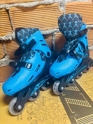 Patines en línea azules