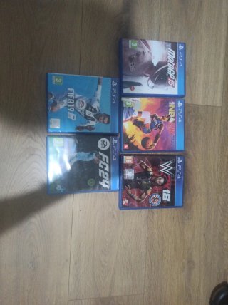 Lote de 5 Juegos para PS4 ( Cada juego 5€ )