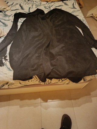 Poncho de Alpaca Negro con bufanda incorporada