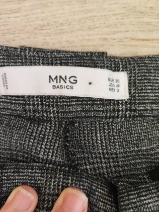 Pantalón de cuadros gris Mango Talla S