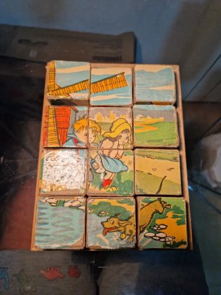 Puzzle de Cubos Antiguo