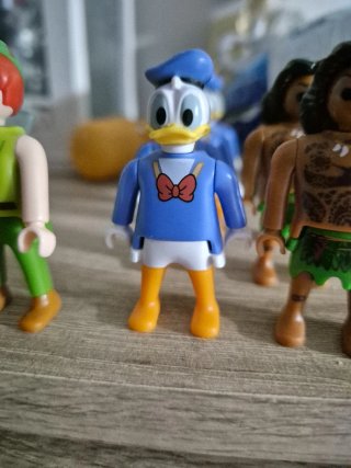 Donald  Figuras Kinder Disney