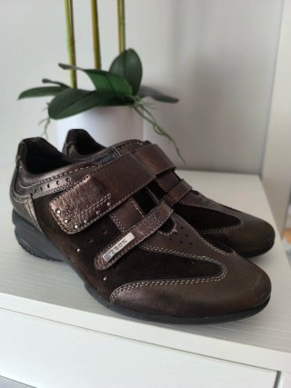 Zapatos Geox Marrones