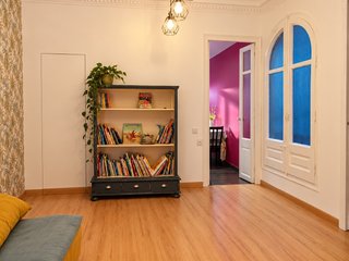 Librería Vintage de Madera con Cajones