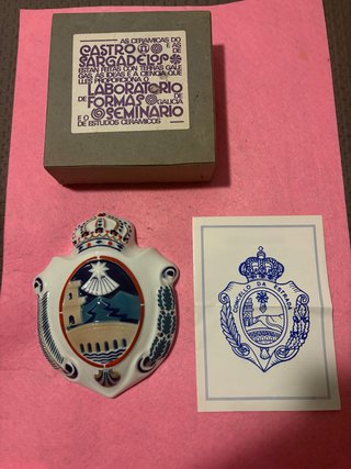 Escudo de A Estrada Sargadelos