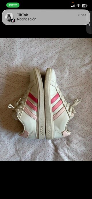 Zapatillas adidas Blancas y Rosas