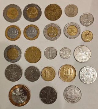 Lote de 23 monedas internacionales