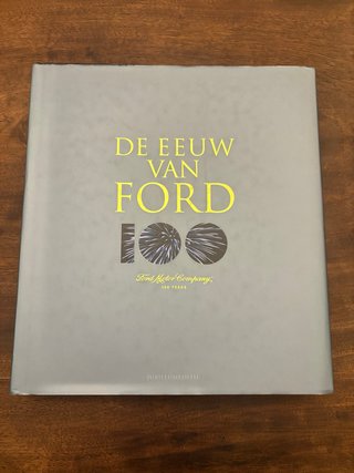 De Eeuw Van Ford 100, 2002 Book