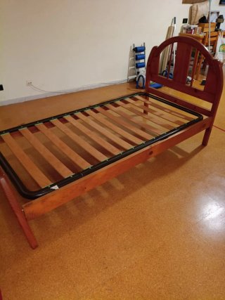 Somier con estructura madera de pino