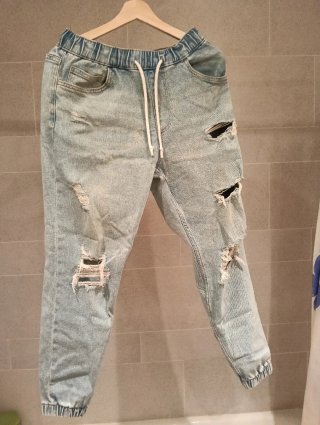 Vaqueros Rotos Bershka Azul Claro