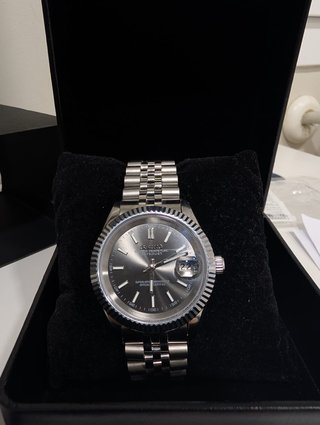 Seiko Mod Datejust Plateado