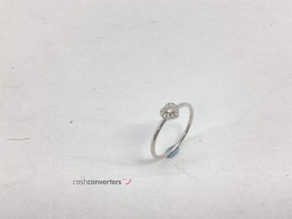 anillo oro 18k con piedra con diamante