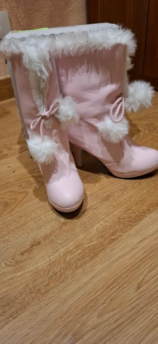 Botines rosas con detalle de pelo