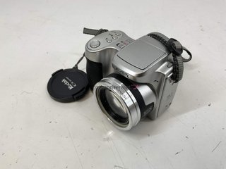 camara digital compacta kodak z710