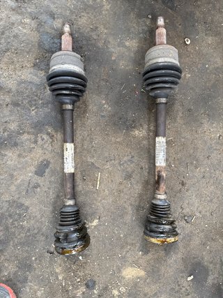 TRANSMISION DELANTERA IZQUIERDA Renault Megane III Berlina 5P (2008->)