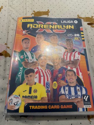 Álbum Adrenalyn XL 2025-26 Panini