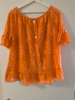 Camiseta de encaje naranja