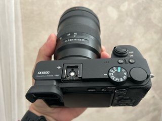 Sony a6600 con objetivo 16-55mm