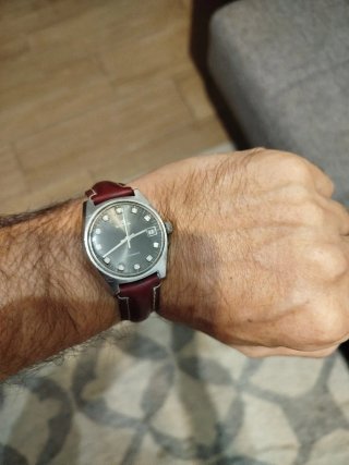 Reloj Edox con Correa Roja