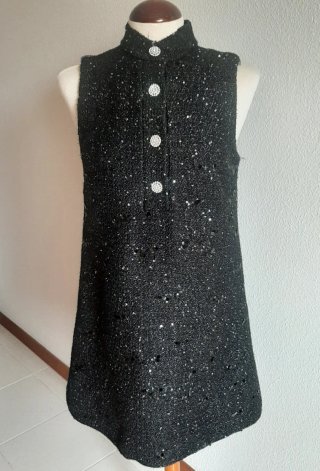 Vestido Tweed  con Incrustaciones Zara