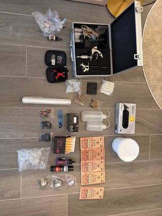 Kit de Tatuaje con 3 Máquinas y Maletín