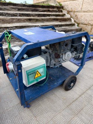 Generadores con Motor Honda
