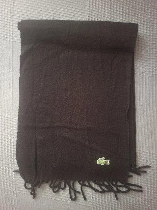 Bufanda Lacoste Negra