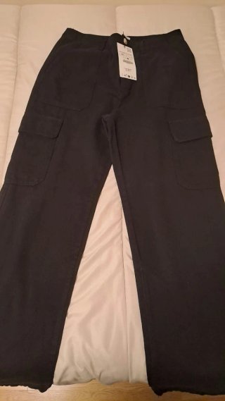 Pantalón Zara