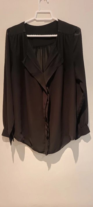 Camisa negra de mujer