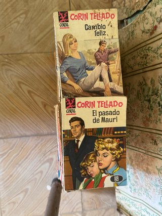 Lote 80 ejempu de Coral, Corin Tellado