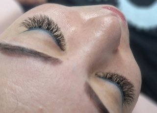 Extensiones de pestañas