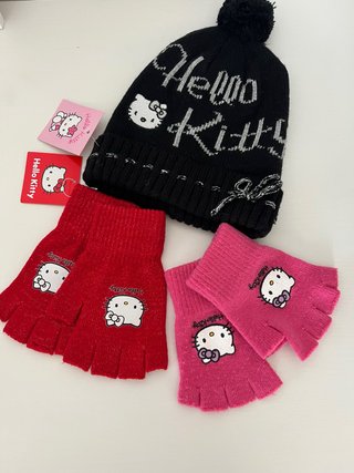 Set Hello Kitty: Gorro y 2 Pares de Guantes