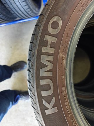 4 Neumáticos Kumho 215/55 R17 94V