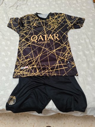 Conjunto Equipación PSG Negro y Dorado
