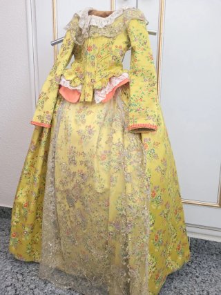 Traje de fallera niña 8-9 años