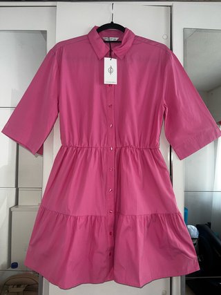 Vestido camisero rosa Stradivarius