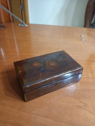 Cajita de madera decorada