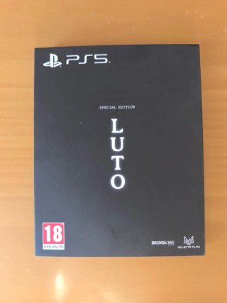 Luto Special Edition PS5 + Lámina