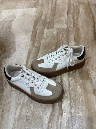 Zapatillas Popa Blancas y Beige