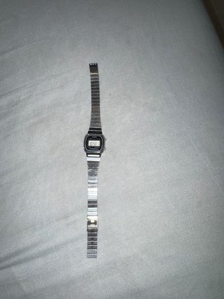 Reloj Casio Plateado para Mujer