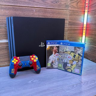PS4 Pro (Especial) + Mando + 2 Juegos