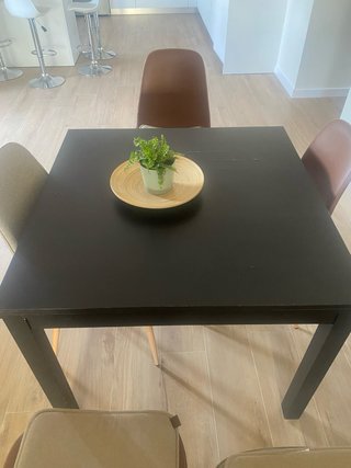 Mesa de salón IKEA negra