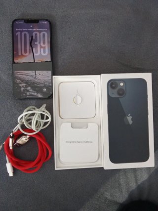 iPhone 13 Apple
